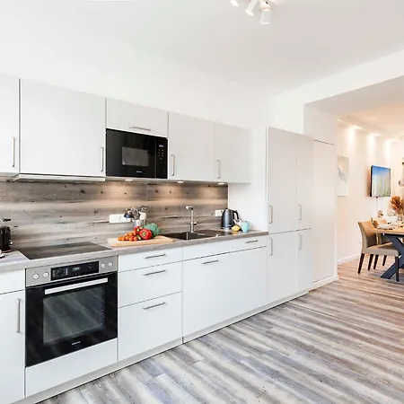 Prora - Unsere Perle * Binz